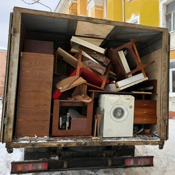 Вывоз и утилизация старой мебели детально